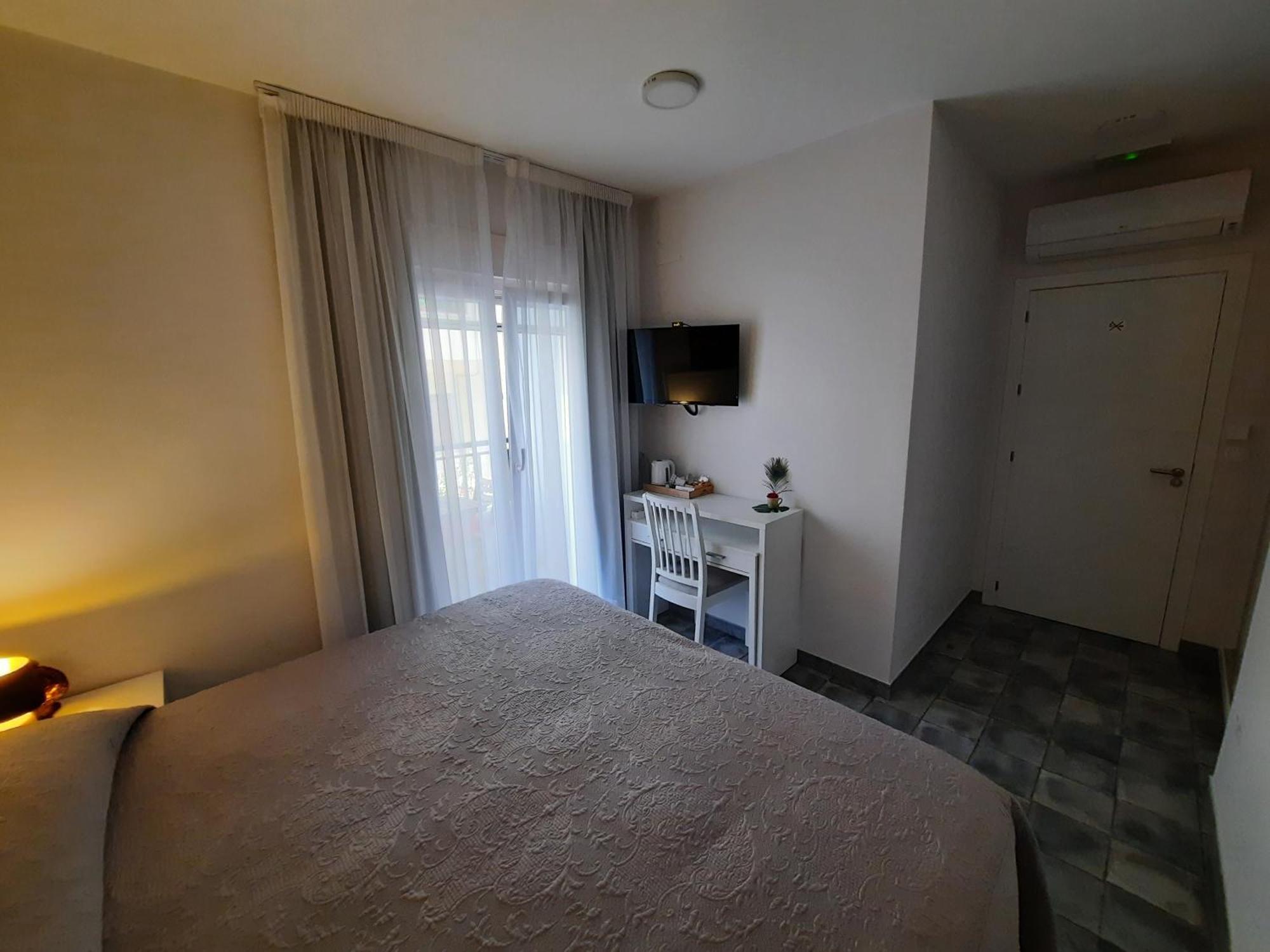 Hotel Maravillas Del Mundo Кальпе Номер фото
